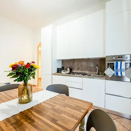 Comfort Flat- Navigli, Duomo * ミラノ