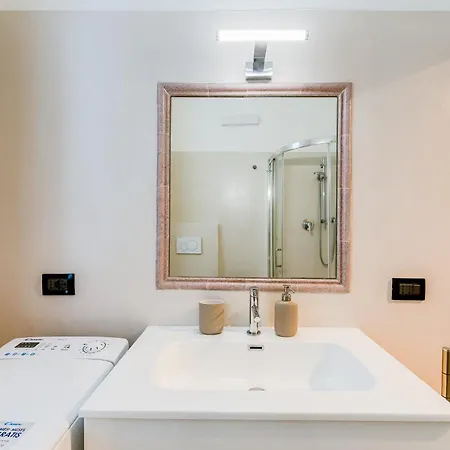 Charming Flat - Navigli, Duomo *