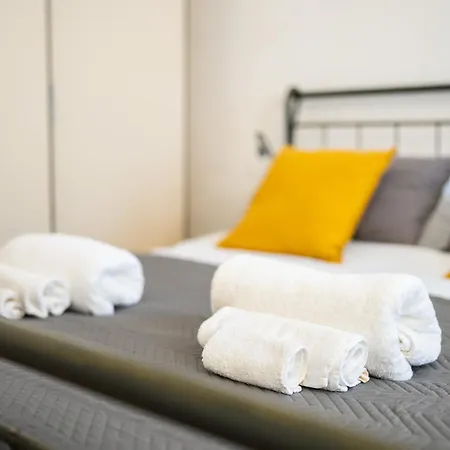 Comfort Flat- Navigli, Duomo * ミラノ