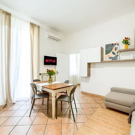 Charming Flat - Navigli, Duomo