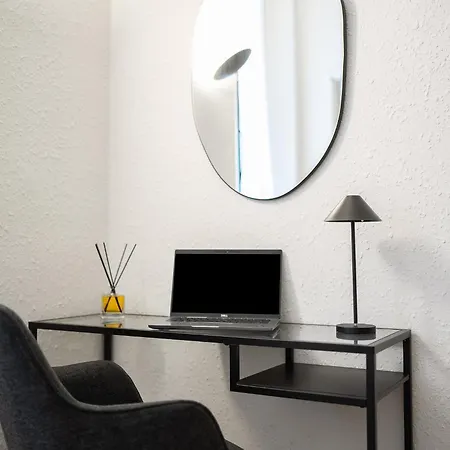 Comfort Flat- Navigli, Duomo アパート