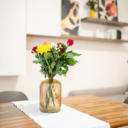 Charming Flat - Navigli, Duomo *