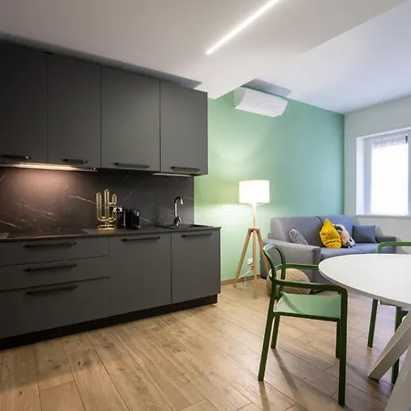 Daire Quiet Navigli - Walk To Navigli - Tortona Design District - Salone Del Mobile *