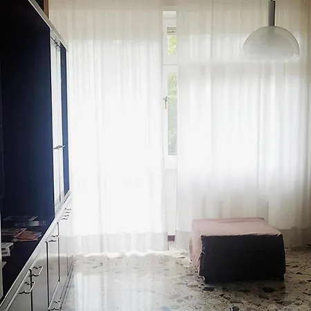 Easy Milano-niguarda * Milán