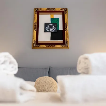 Appartement Elegant And Stylish Design In Brera Near The Metro Milaan