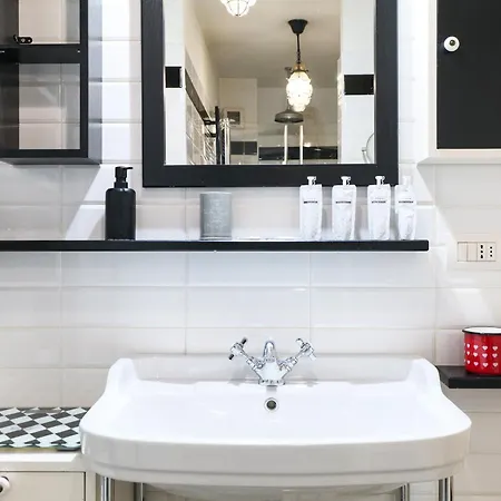 Custodi Premium Tra Navigli E Bocconi Apartament Mediolan