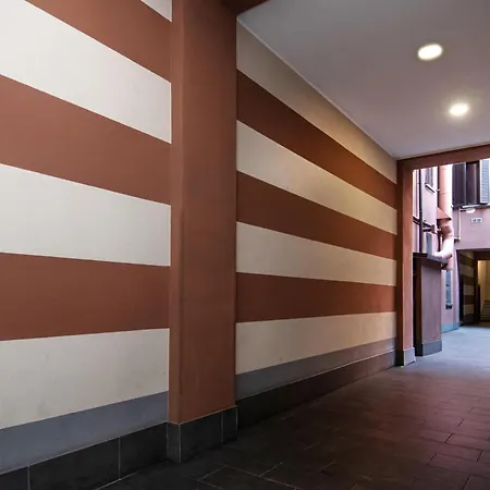 Casa Enea - Luxury - Porta Romana - Duomo M3 アパート