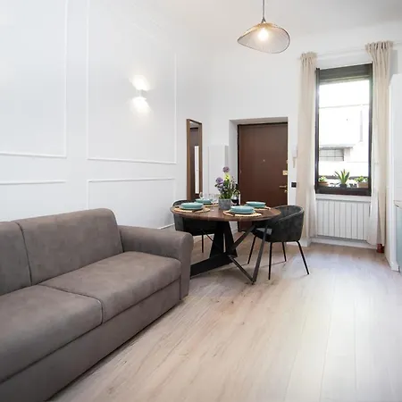 Casa Enea - Luxury - Porta Romana - Duomo M3 アパート
