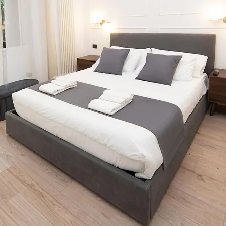 アパート Casa Enea - Luxury - Porta Romana - Duomo M3 *