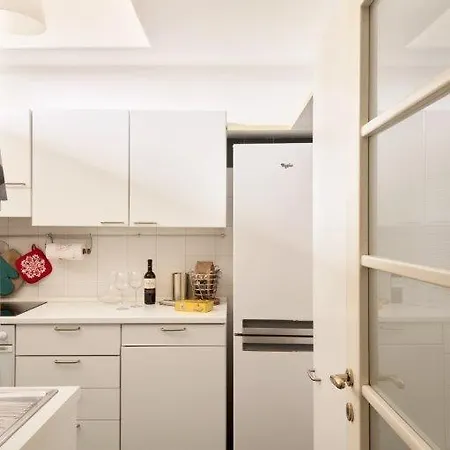 La Tana Del Leone In Centro A Milán