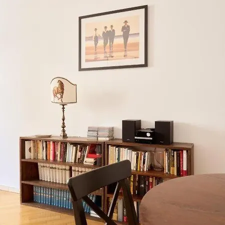 Apartmán La Tana Del Leone In Centro A *