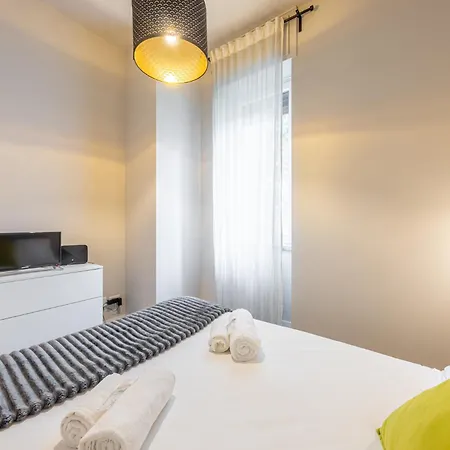 Lovely - 10min Duomo-centrale Fs Apartament