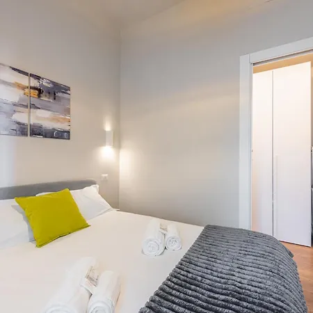 Apartment Lovely - 10min Duomo-centrale Fs