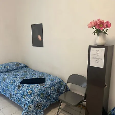 Quarto em Acomodações Particulares Stanza Privata Per 4