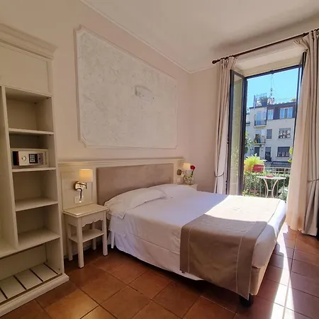 Hotel Charly