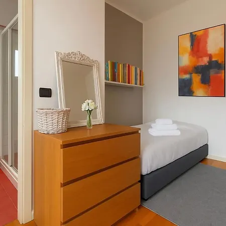 Antica Corte Navigli-darsena Apartment