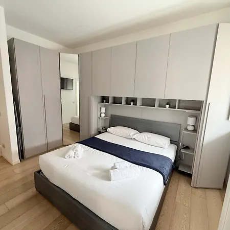 Appartement Gioire - Duomo 4 Metro Stops - Near Olympic Village