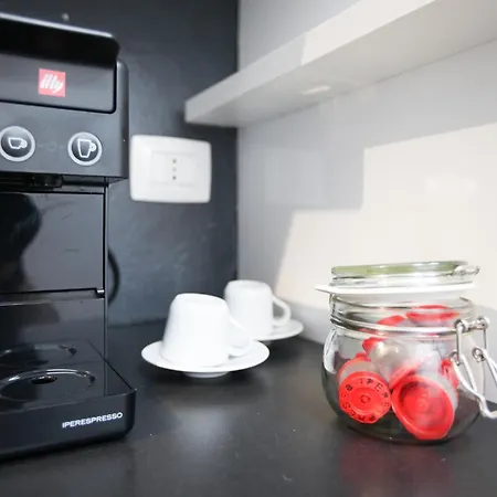 Modern And Cosy Arco Della Pace Lägenhet *