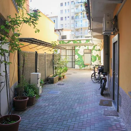 아파트 Modern And Cosy Arco Della Pace 밀라노