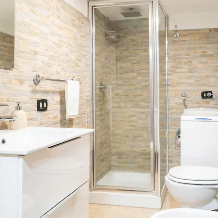 Lambra 103 Милан