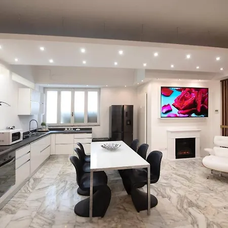La Galleria - 160 Sqm Design Apartment, & Parking