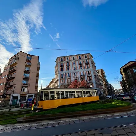 Arco Deluxe * Milano