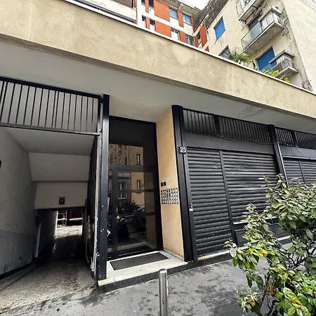 Kibilu - Via Bruzzesi Mediolan