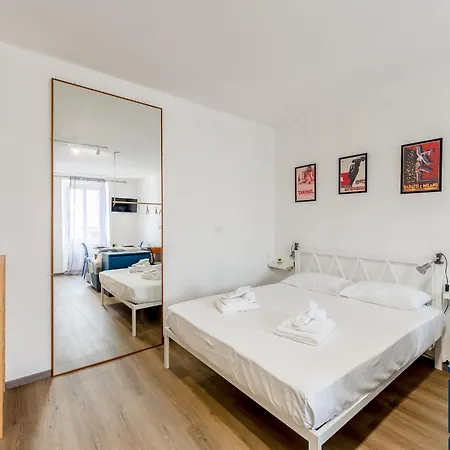 235 - Viale Monza By Innstay アパート ミラノ