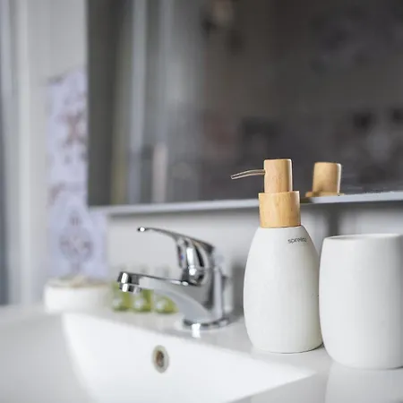 235 - Viale Monza By Innstay * Milan