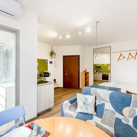 235 - Viale Monza By Innstay アパート ミラノ