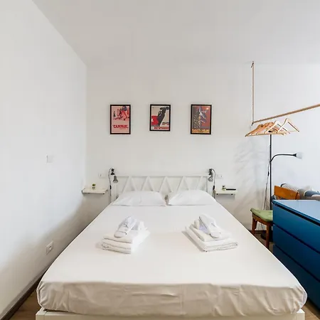 235 - Viale Monza By Innstay アパート ミラノ