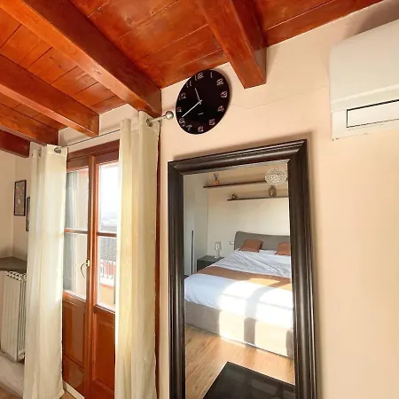 아파트 The Urban Nest 2, Spacious, Wifi And Near The Red Metro *