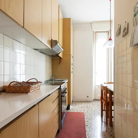 Youhosty - Juvara 11 * Milano