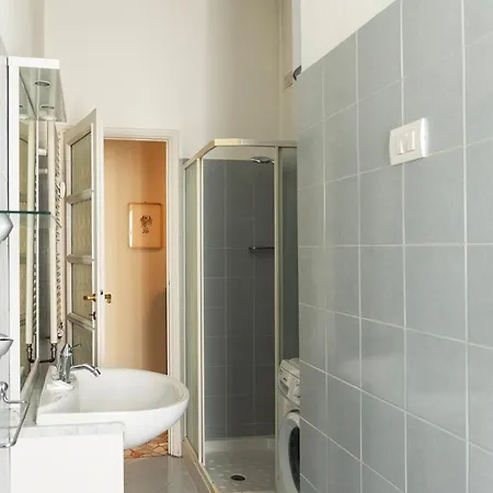 Youhosty - Juvara 11