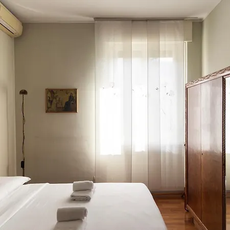 Youhosty - Juvara 11 *