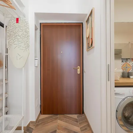 I-host - Agnesi 15 * Milano