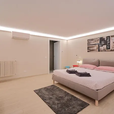 San Siro Ippodromo - Rho Fiera Elegant Two-story Loft Feriehus *