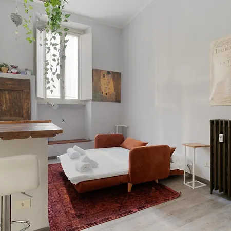 Isola - Garibaldi - Ampio Bilocale Moderno Milano