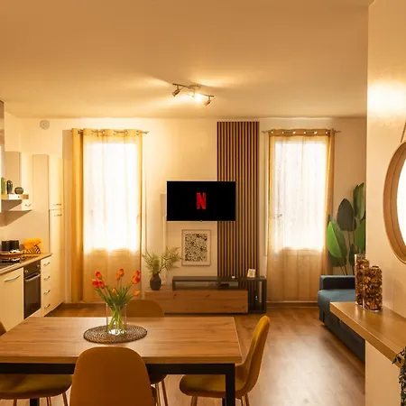 Prime Living - Gold Sui Navigli Milánó