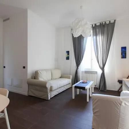 Economico E Strategico A Quattro Fermate Da Piazza Duomo Apartment