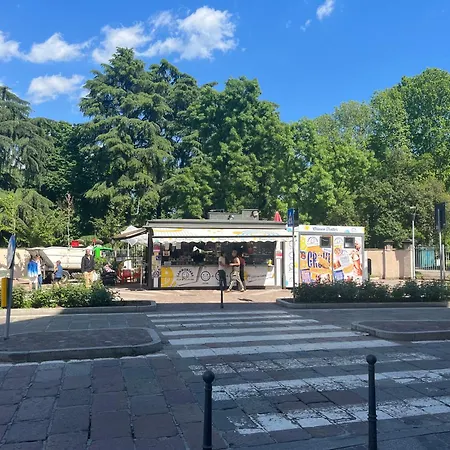 Loreto 15 Mins From Duomo - M1 Rovereto *