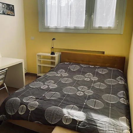 Ampia Stanza Privata In Zona Citta Studi Alloggio in famiglia Milano