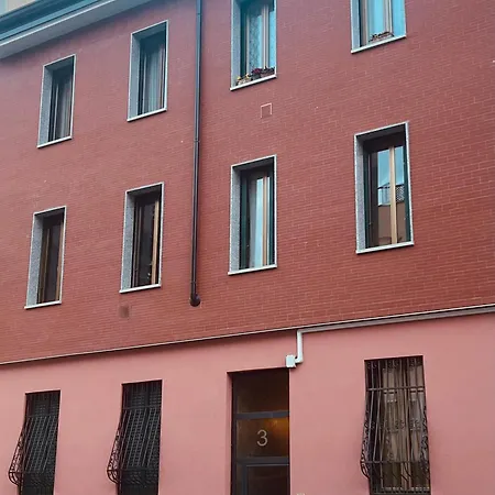 Livraghi3 Cozy Milánó