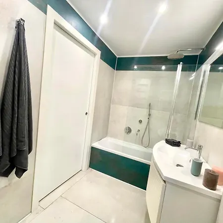 Con Parcheggio Privato Con 3 Letti Vicino Al Centro Apartment
