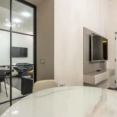 Brera - Grand With Hammam Apartment
