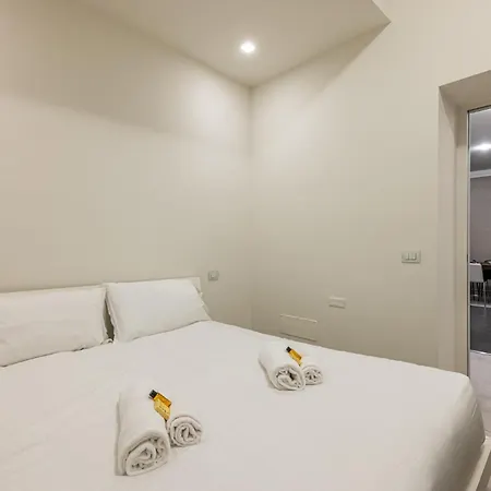 Brera - Grand With Hammam Apartment