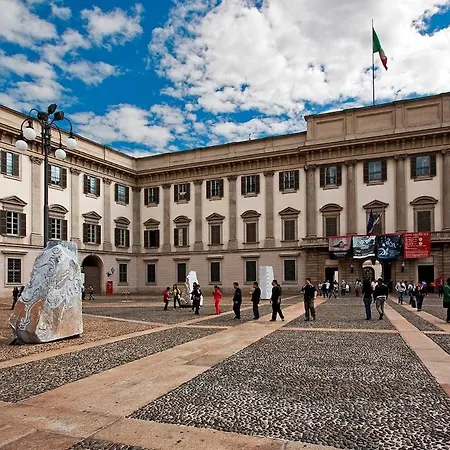 Bilocale In Palazzo Storico - Wi-Fi 5 Min Dal Duomo - Diavolo Veste Prada * Milan