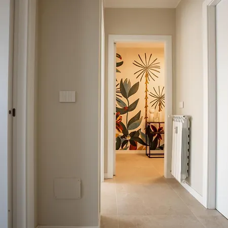 Lauria In Apartment *