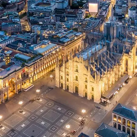 Oasis - Subway 50 Meters Just 5 Minutes From Duomo Milano