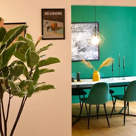 Urban Domus, Palazzo Durini Duomo, Milan Appartement *